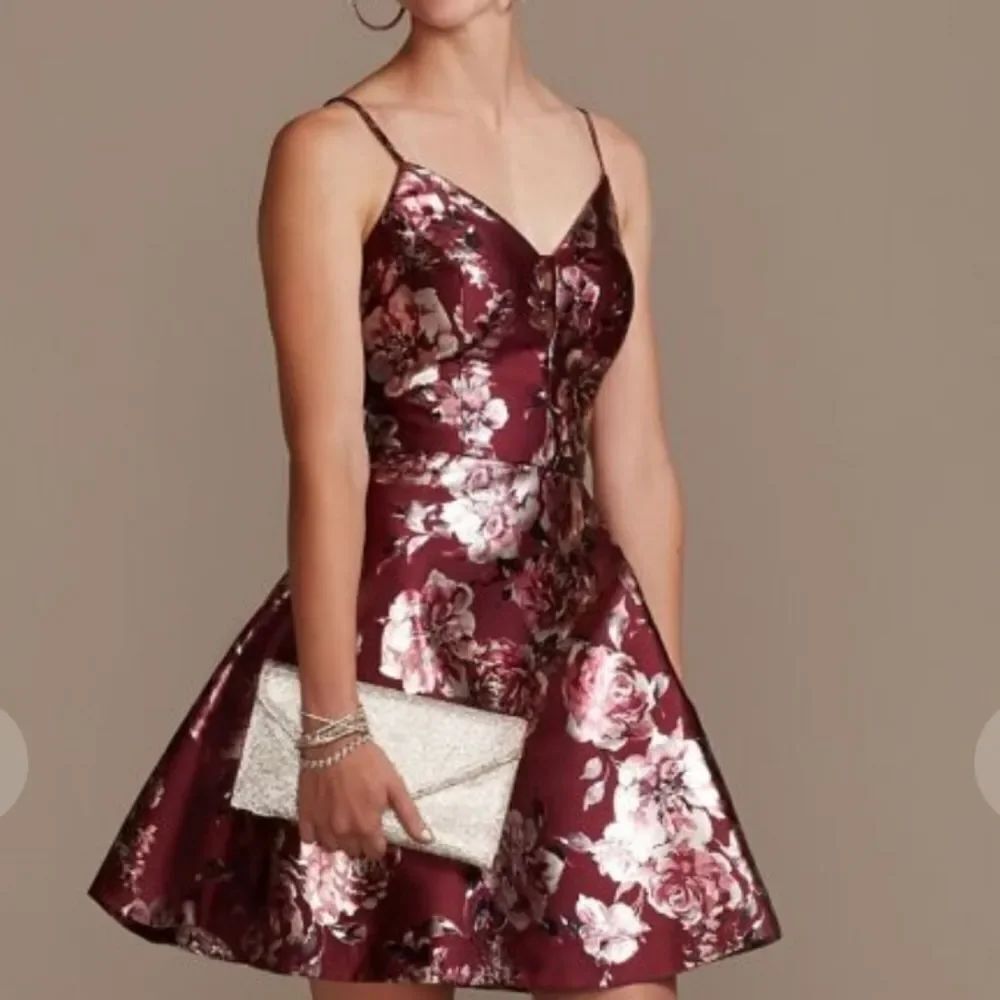 SPEECHLESS MIKADO FLORAL SPAGHETTI STRAP MINI SKATER DRESS